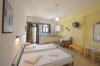 Sirena Apartments Ajía Pelajía Kültér fotó