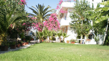 Sirena Apartments Ajía Pelajía Kültér fotó